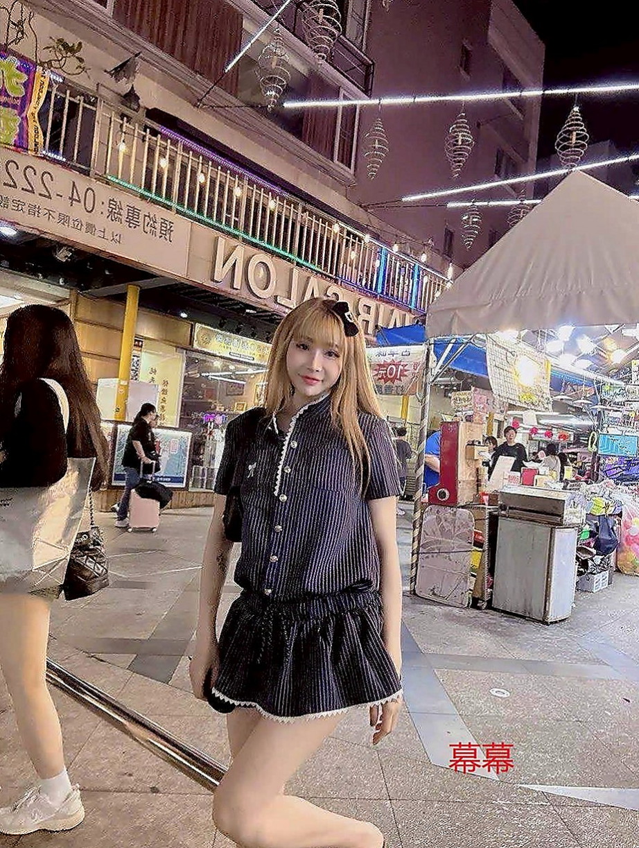 南投定點茶|外約服務：小倩 |銀行專櫃|168cm|52kg|C罩杯|20歲|像情侶般愛愛，細長的腿還會挑逗你DD左右摩擦， 絕對的賴引起男人的獸欲 會多給時間